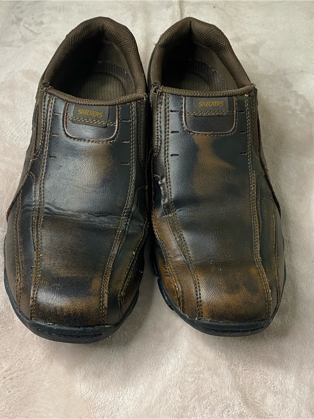 SKECHERS size 11 Leather Goga Mat Arch Shoes Men’s Casual Loafers